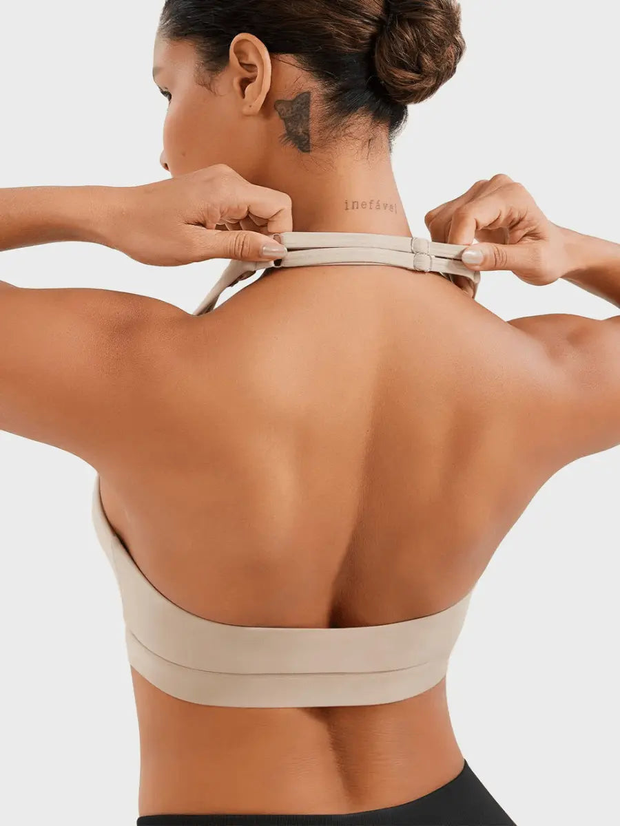 AMÍLIE™ SoftLift Halter Sports Bra - LEVEFIT