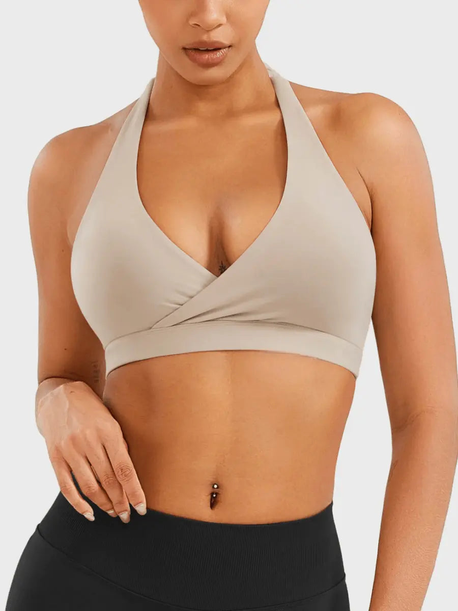 AMÍLIE™ SoftLift Halter Sports Bra - LEVEFIT