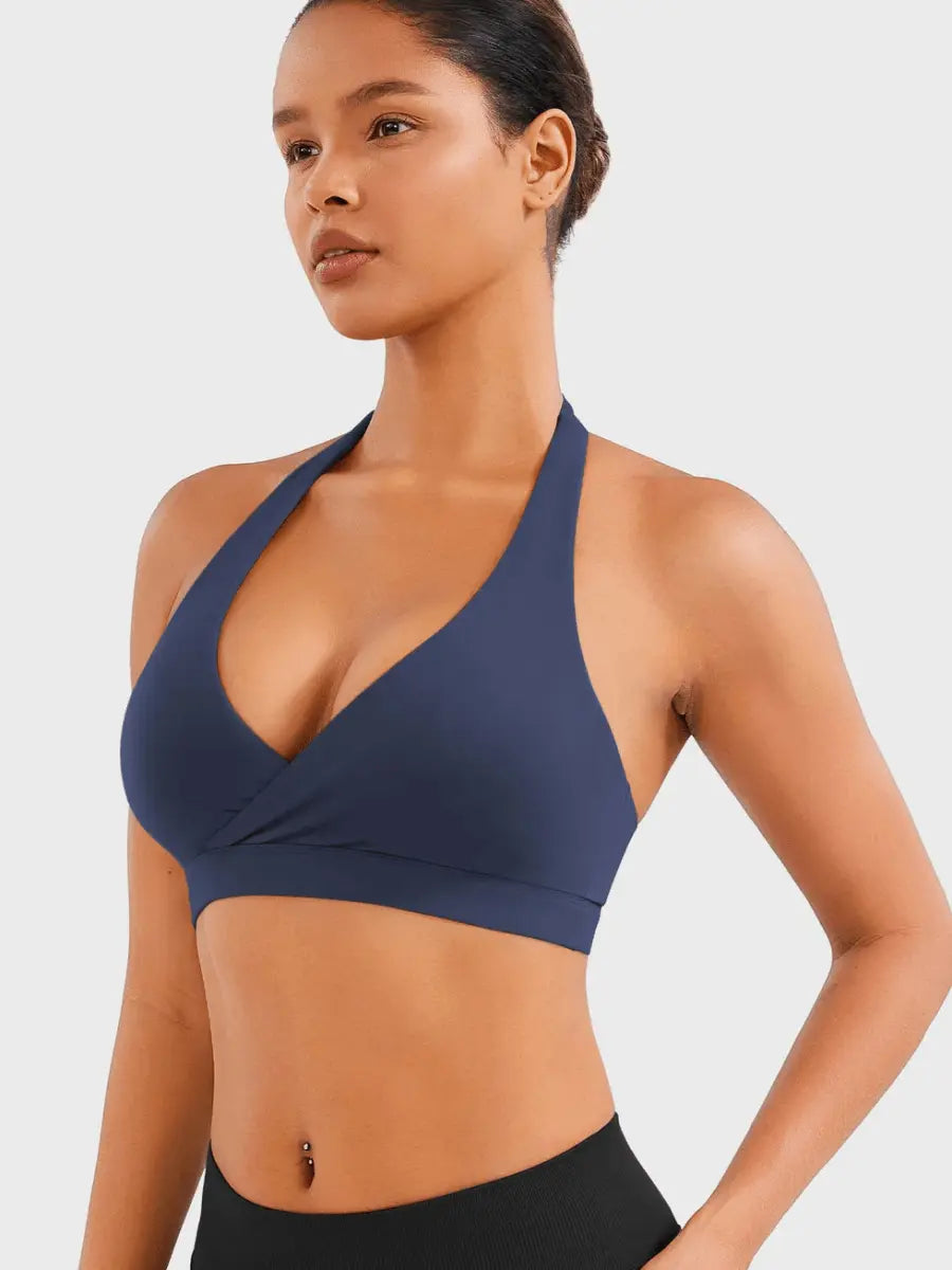 AMÍLIE™ SoftLift Halter Sports Bra - LEVEFIT