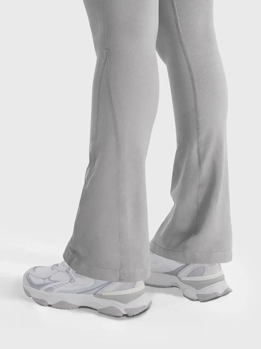 Flow® Mini Flare Leggings – Hellgrau (28") - LEVEFIT