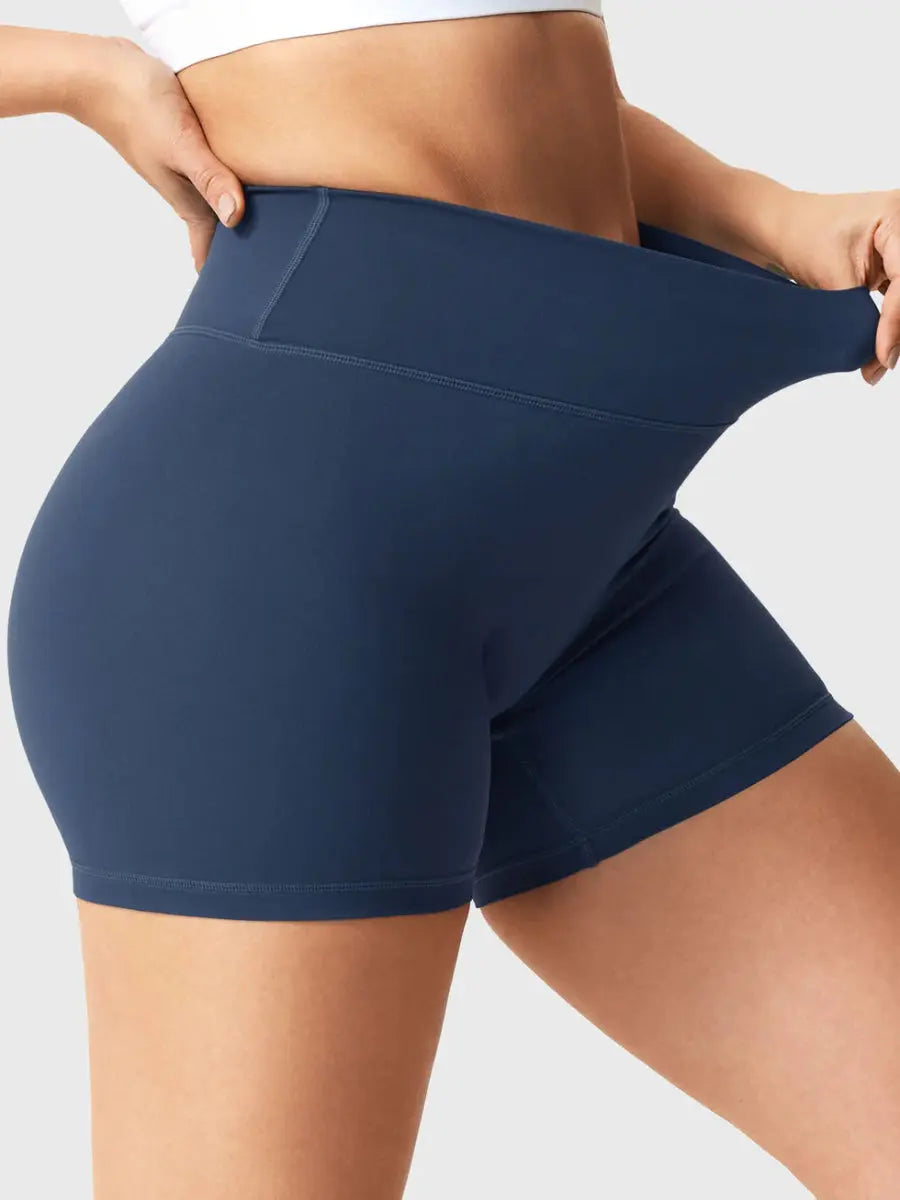 NOVA™ Softline Sculpt Scrunch Shorts – 4.5” - LEVEFIT