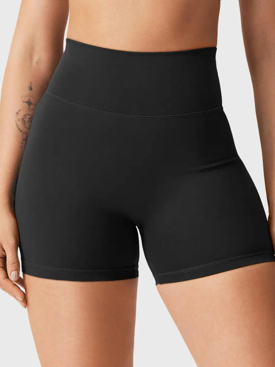 NOVA™ Softline Sculpt Scrunch Shorts – 4.5” - LEVEFIT