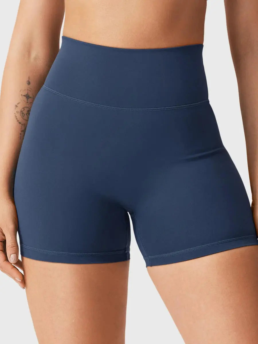 NOVA™ Softline Sculpt Scrunch Shorts – 4.5” - LEVEFIT