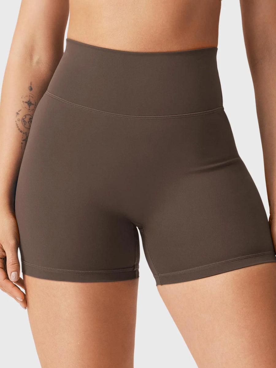 NOVA™ Softline Sculpt Scrunch Shorts – 4.5” - LEVEFIT