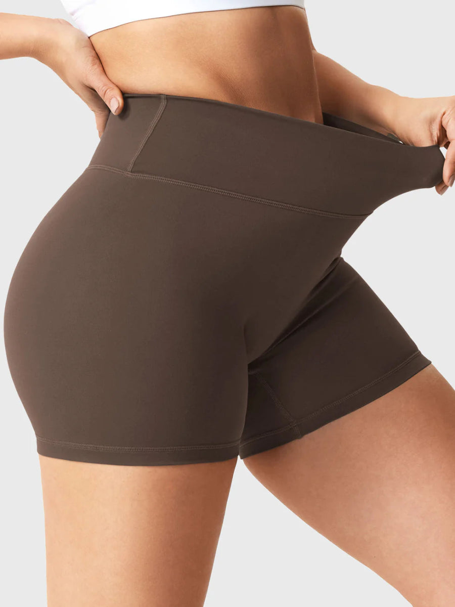 NOVA™ Softline Sculpt Scrunch Shorts – 4.5” - LEVEFIT